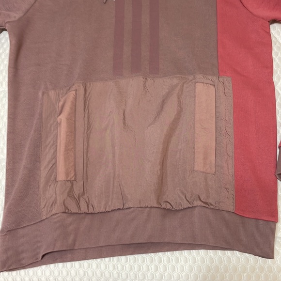 Adidas super snazzy hoodie NEW, smoke free home!! - Picture 3 of 6